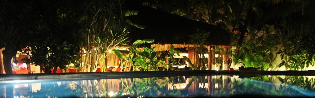 Hotel Que Onda Akumal Buitenkant foto